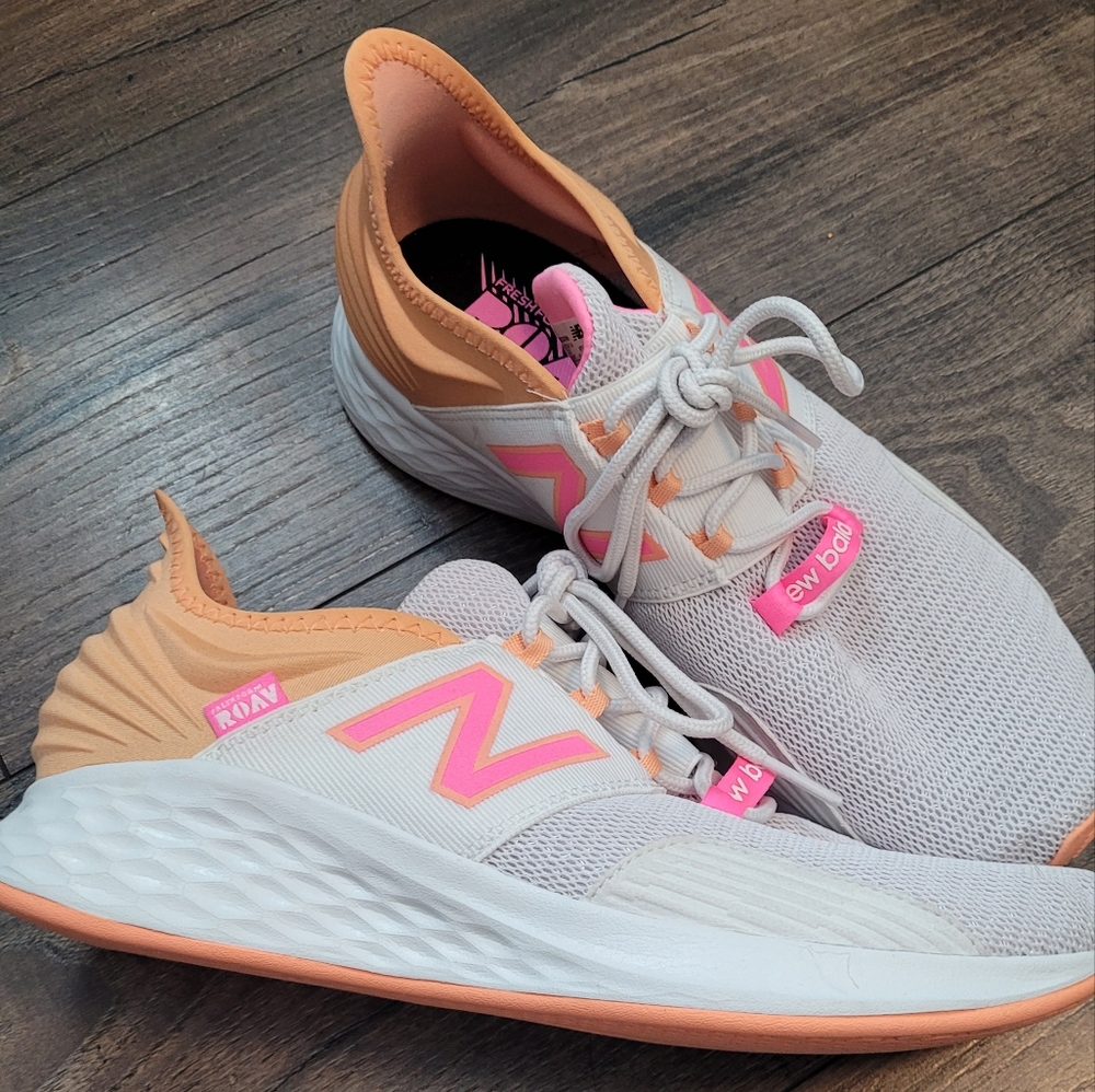 New Balance Roav Running Shoes, size 9.5
